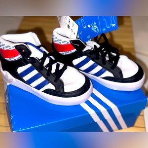Adidas size 9